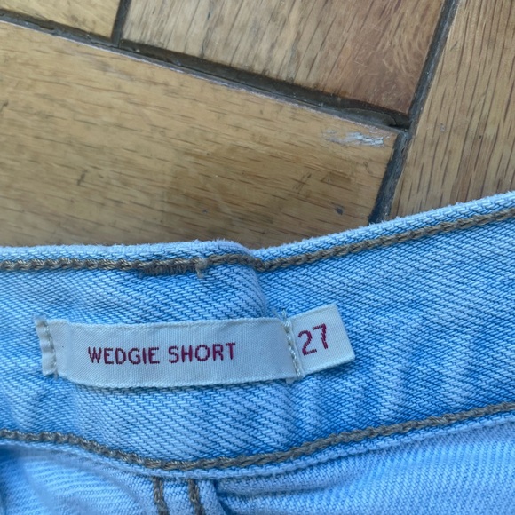 Levi’s Wedgie Shorts size 27 - Picture 3 of 3